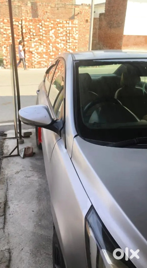 Selling Hyundai Verna