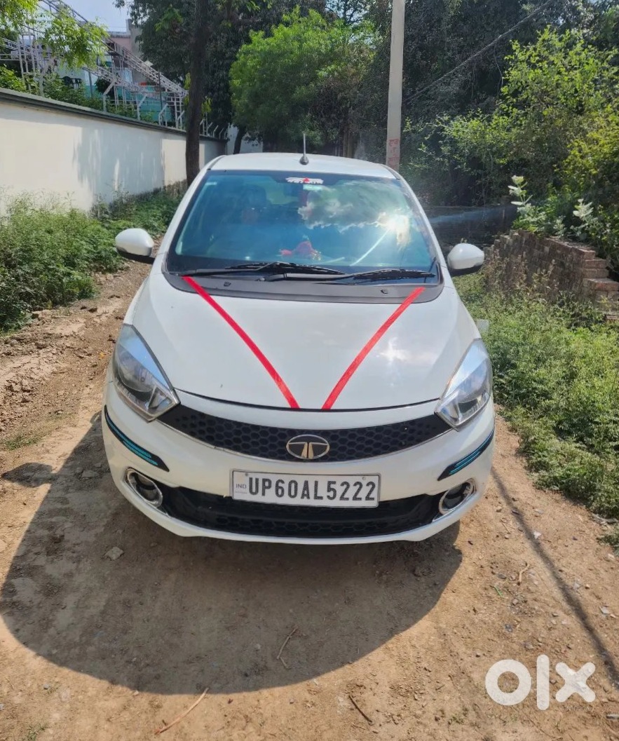 2023 Mahindra Xuv700 Petrol Automatic