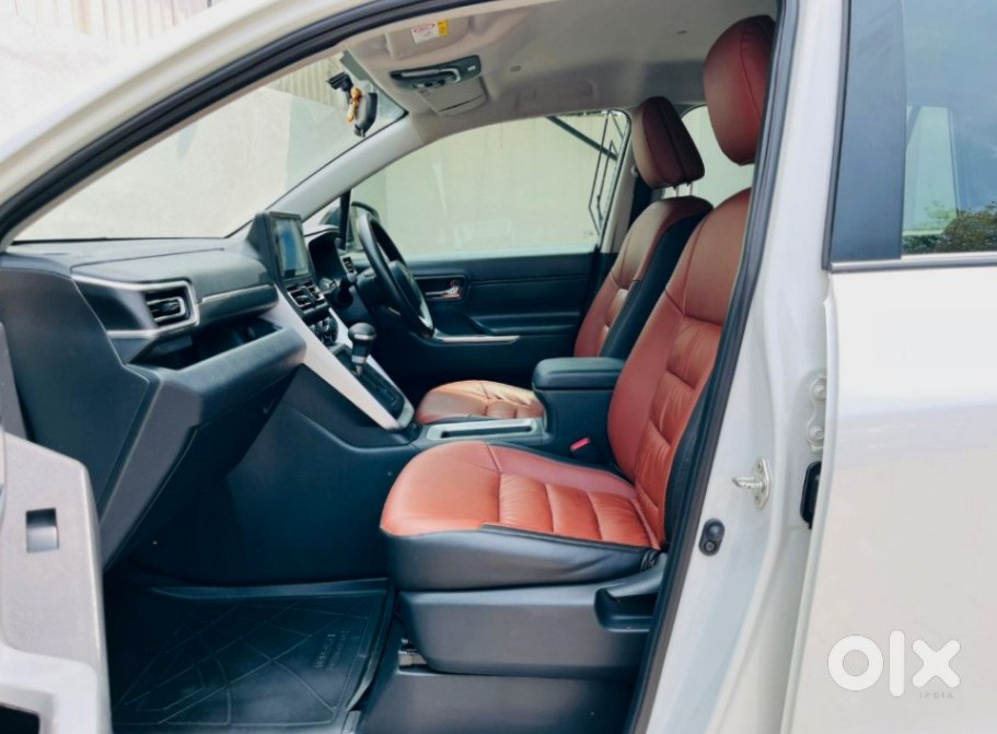 2025 Toyota Innova Hycross - Barely Driven