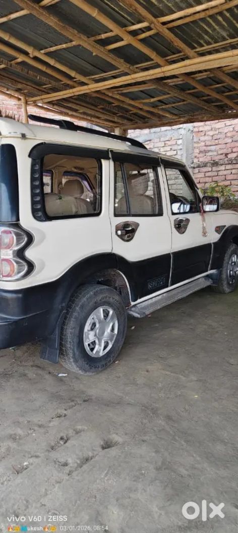 2023 Mahindra Scorpio Automatic Petrol - Like New Condition