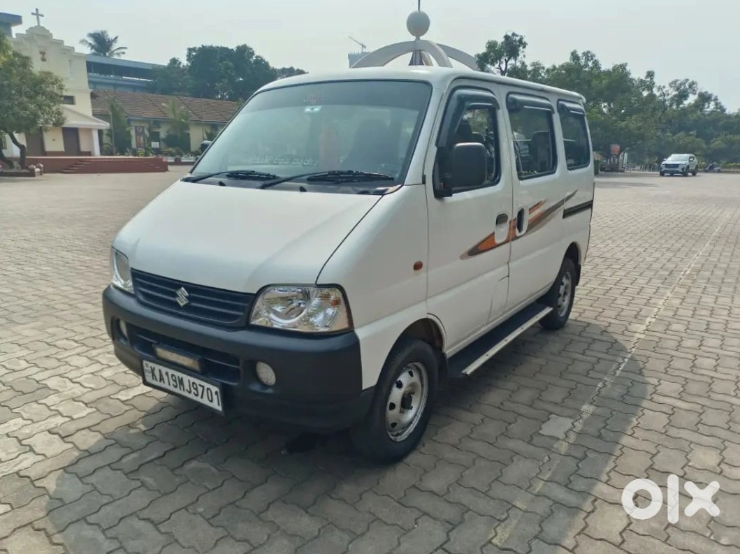 2013 Maruti Eeco Petrol - Family Car