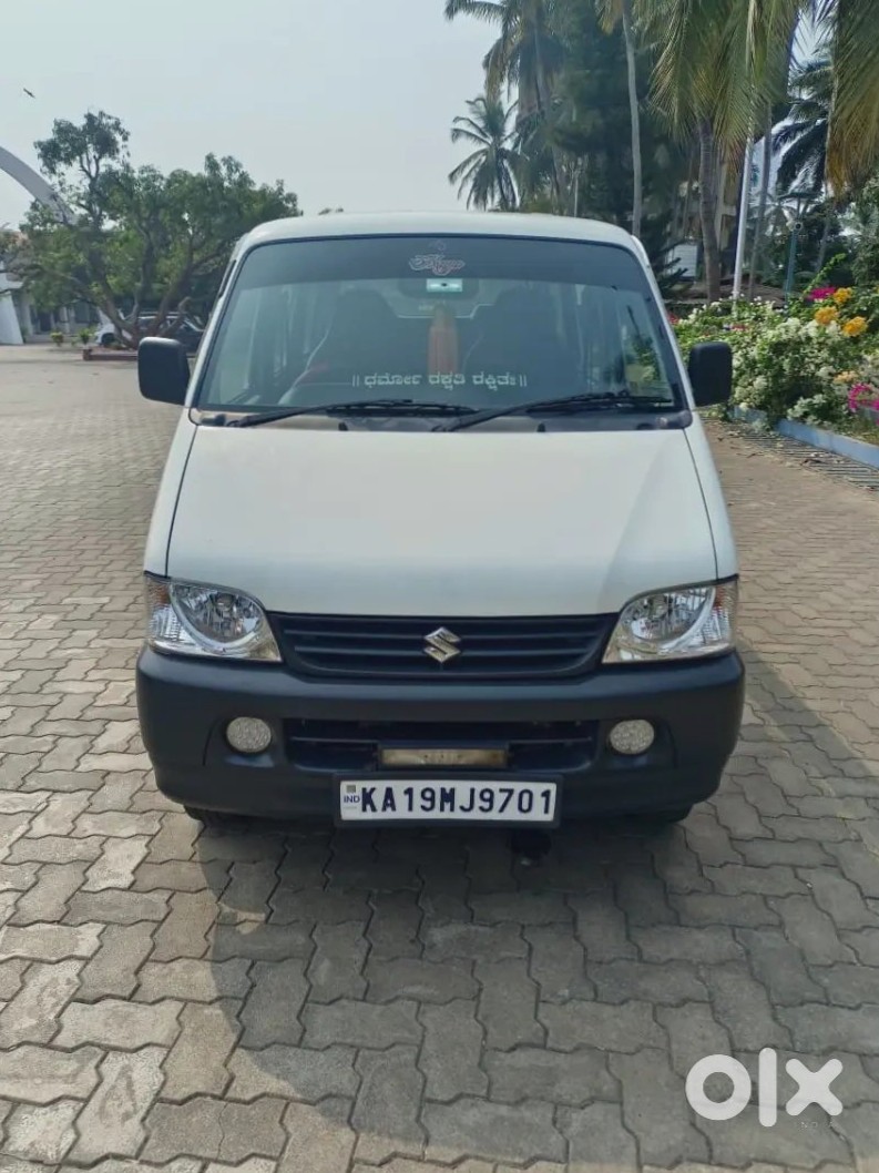2013 Maruti Eeco Petrol - Family Car