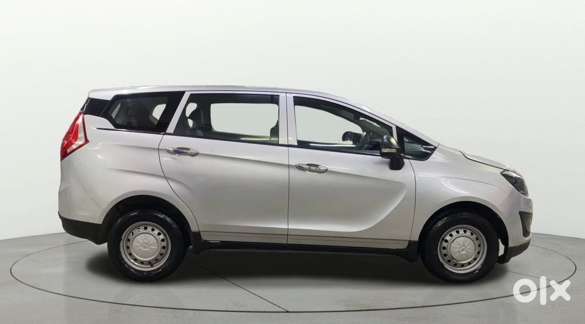 Mahindra Marazzo Diesel Family