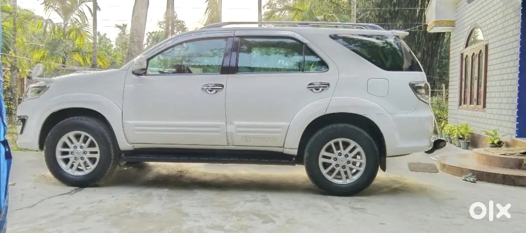 Toyota Fortuner - Family Suv
