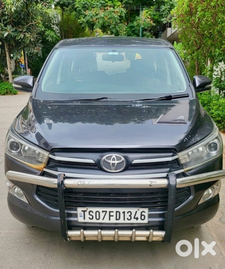 Toyota Innova Crysta 2016