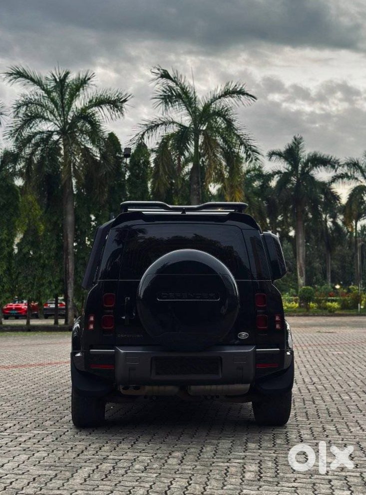 Land Rover Defender 2023 - Luxury Suv