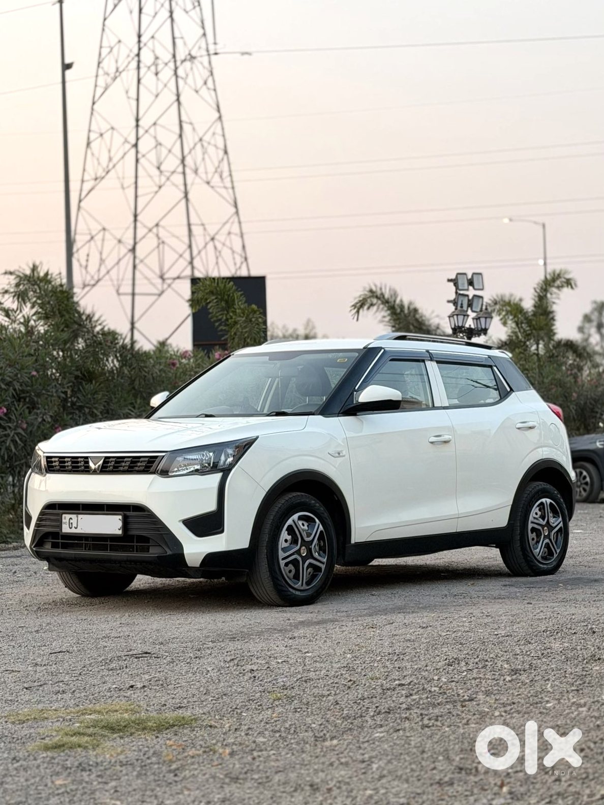 Mahindra Xuv300 - Almost New