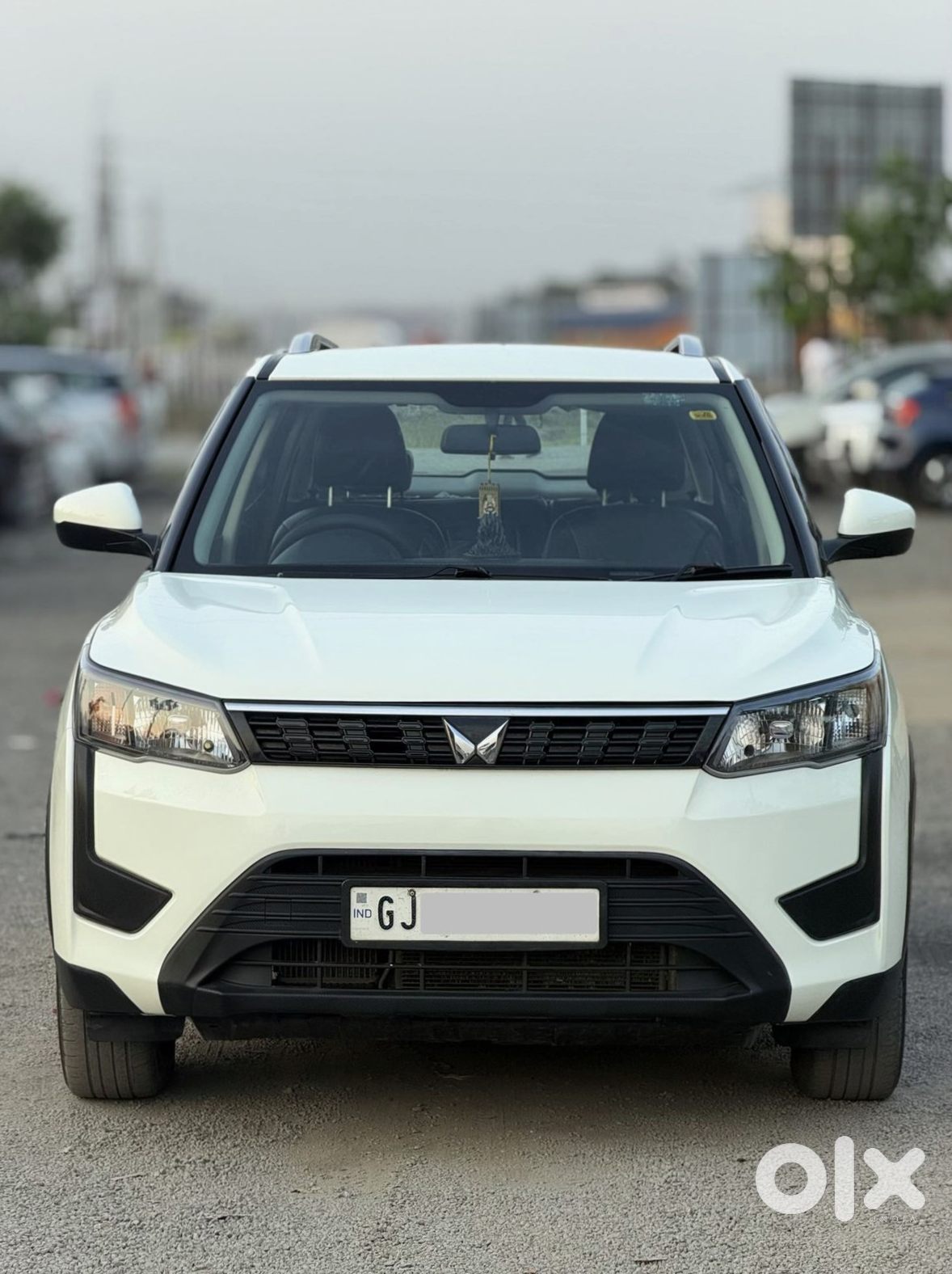 Mahindra Xuv300 - Almost New