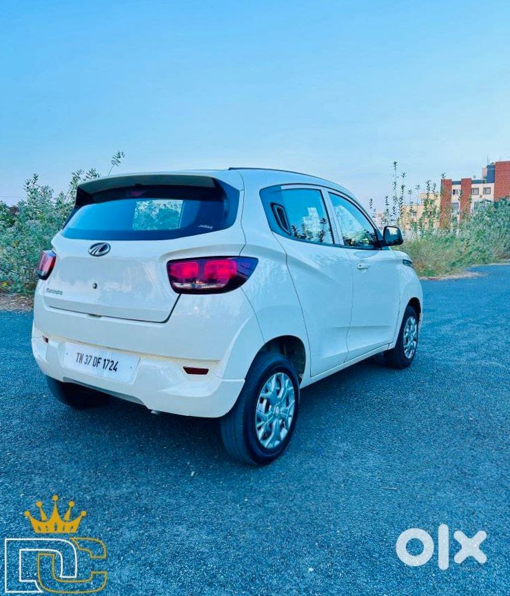 Mahindra Kuv 100 2017