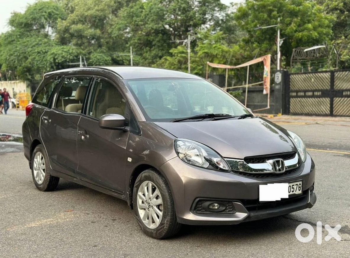 Honda Mobilio Family Car