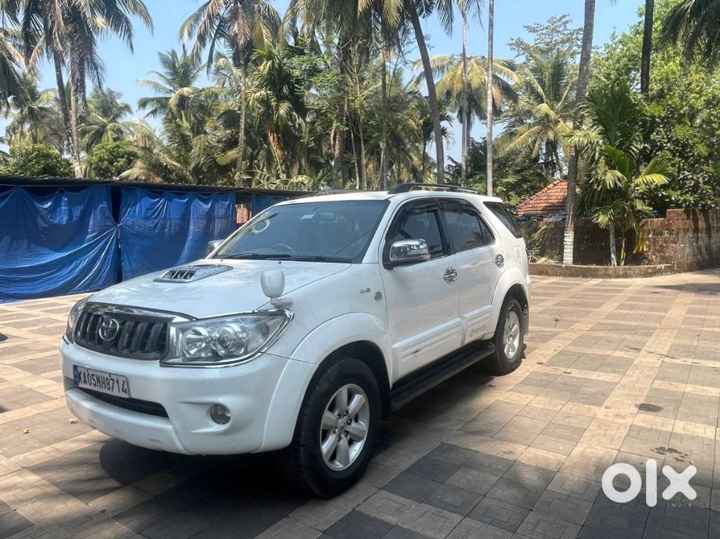 Toyota Fortuner Petrol Auto | 2019