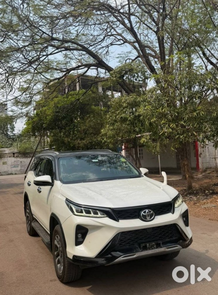 Toyota Legender 4x2 2022