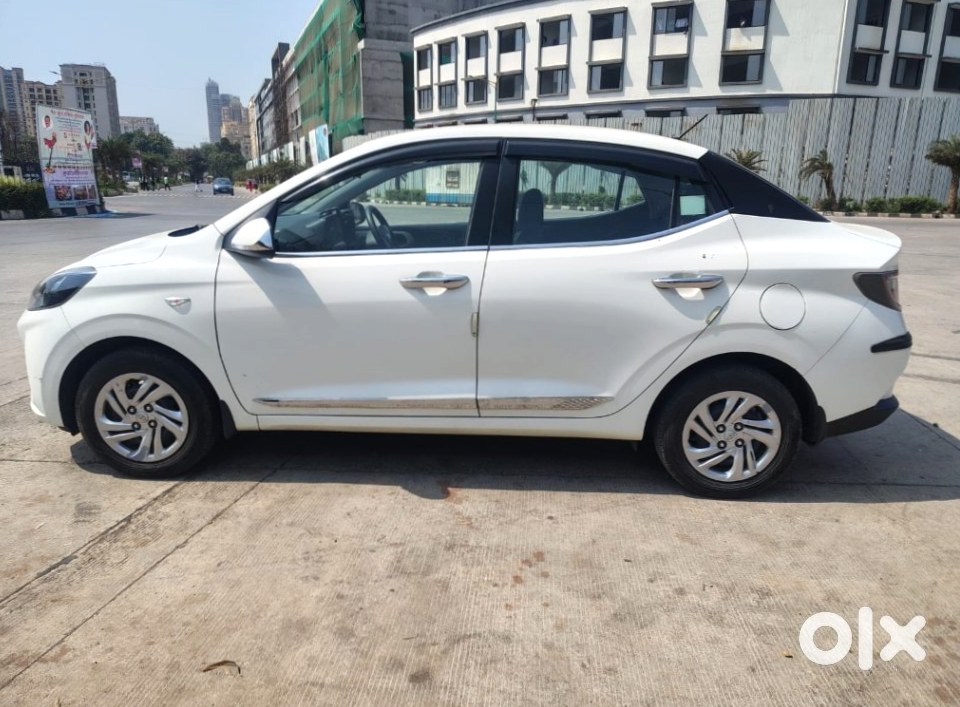 Hyundai Aura 2015 Petrol Automatic Single Owner