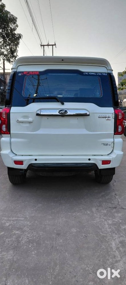 2022 Mahindra Scorpio Manual