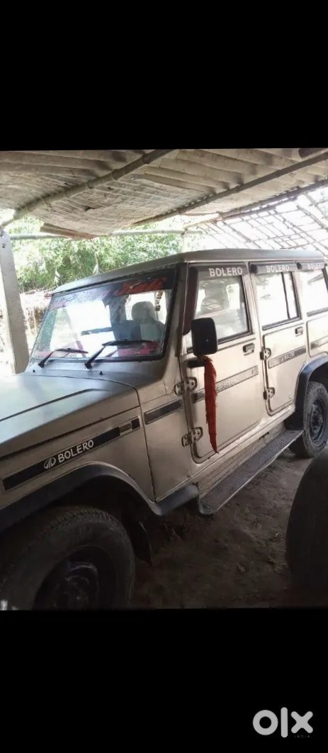 Mahindra Bolero 2013 Petrol Automatic