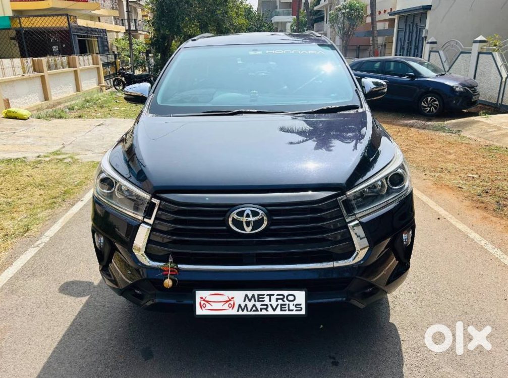 2015 Toyota Innova Crysta - Family Car