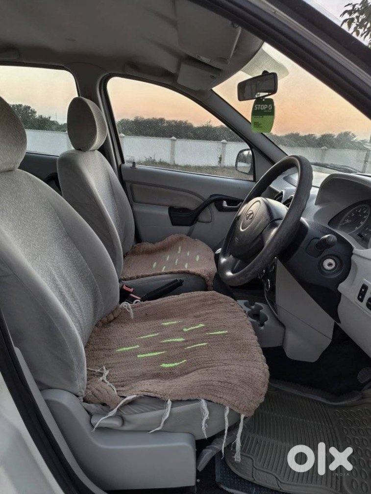 2011 Mahindra Verito