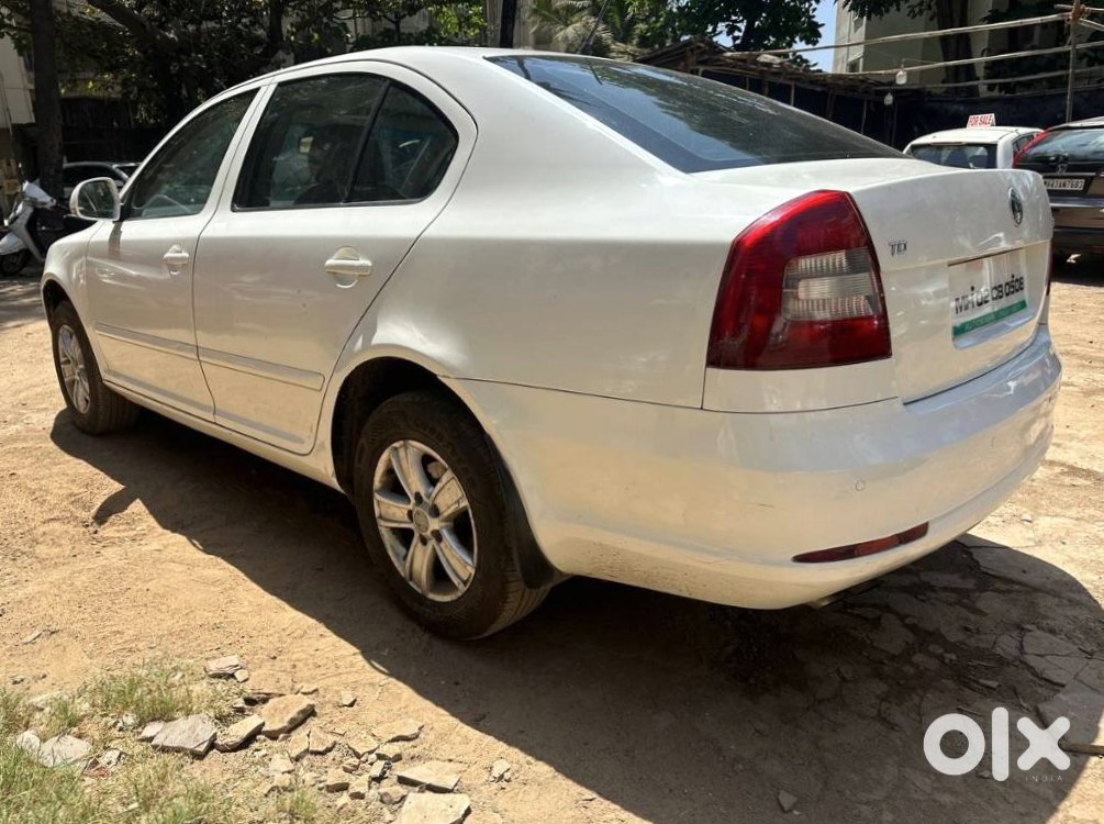 2012 Skoda Laura Petrol Frist Owner