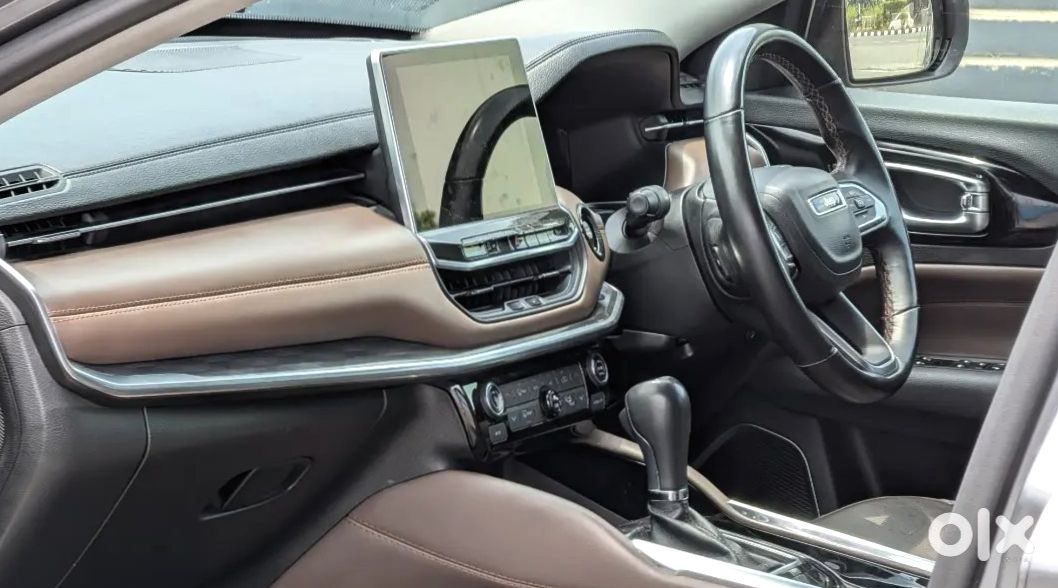 2023 Jeep Meridian Petrol Manual