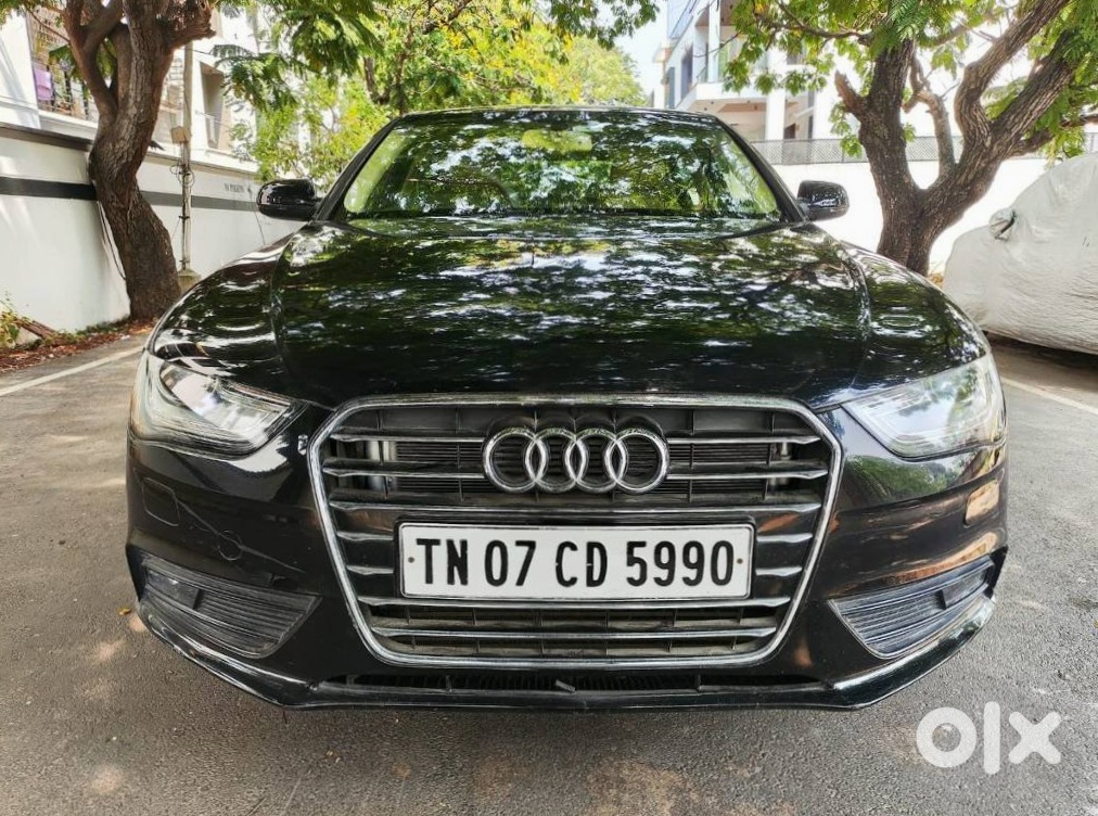 Selling Audi A4 2011