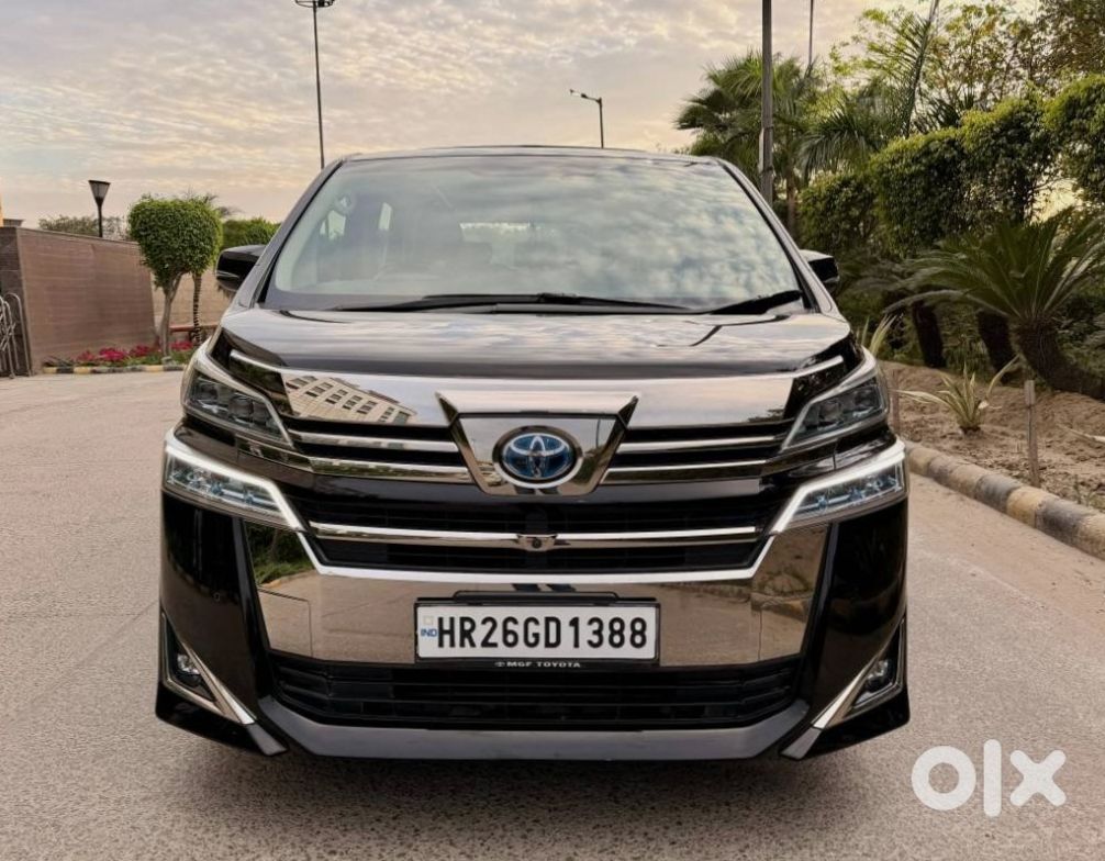 Toyota Vellfire 2022 - Premium Mpv