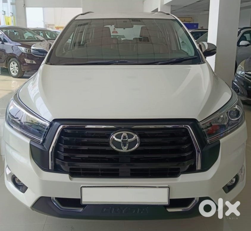 Toyota Innova Crysta 2024 Cng Manual - Premium Family Car