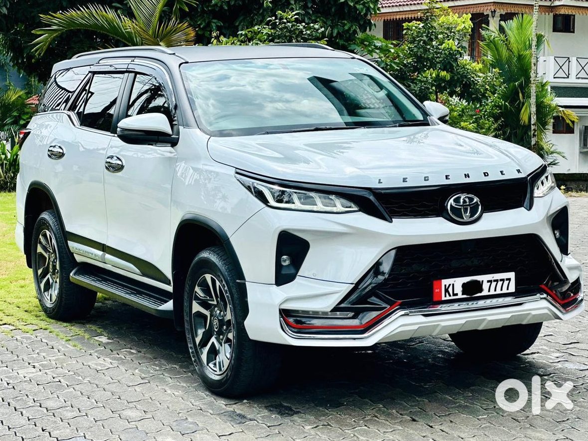 Toyota Fortuner Legender - Premium Suv
