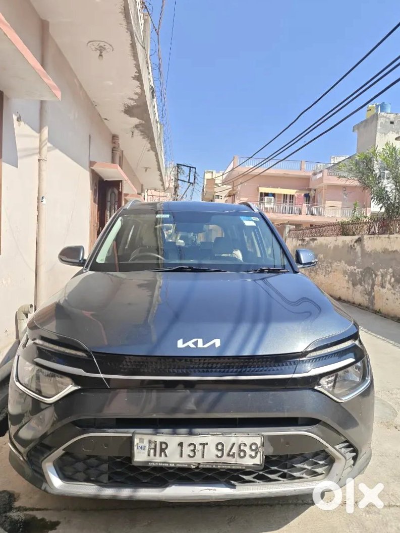 Kia Carens 2023 Cng