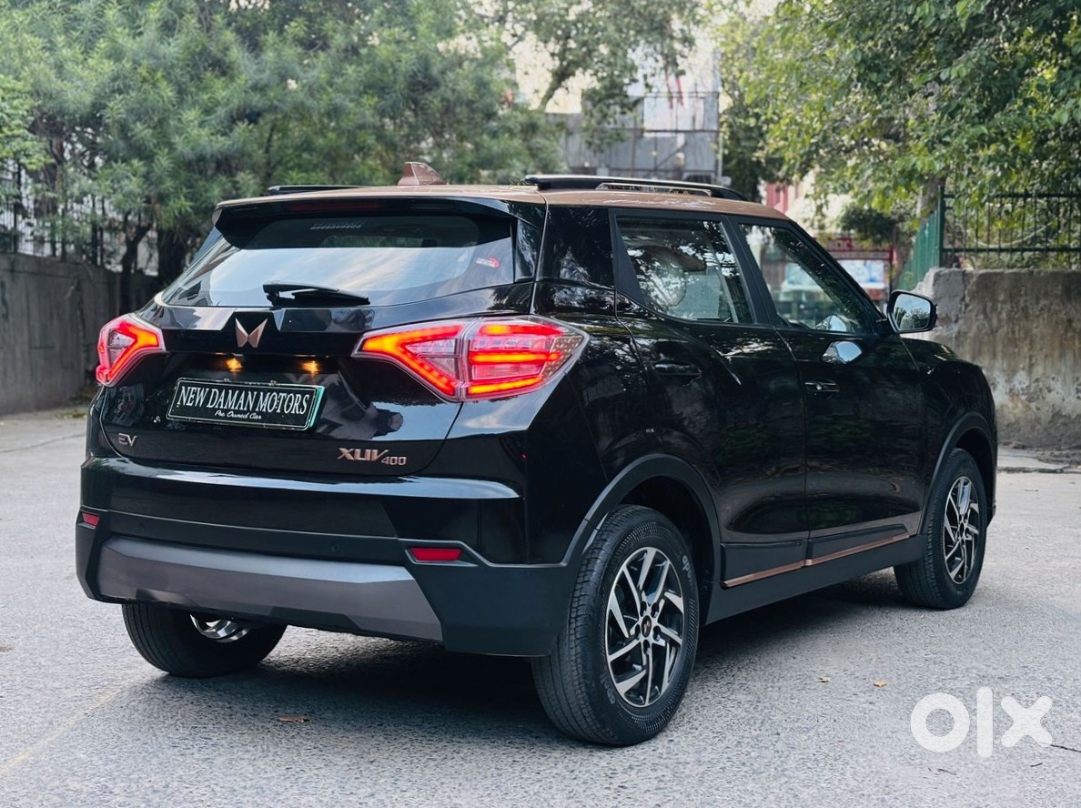 Xuv400 Ev 2025 Urgent Sale
