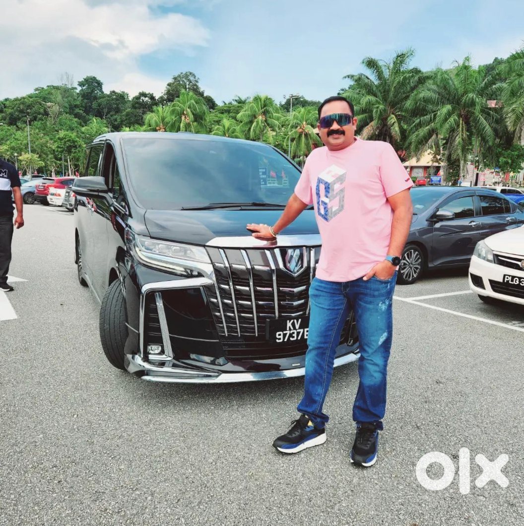 Toyota Innova Crysta 2019 - Premium Mpv