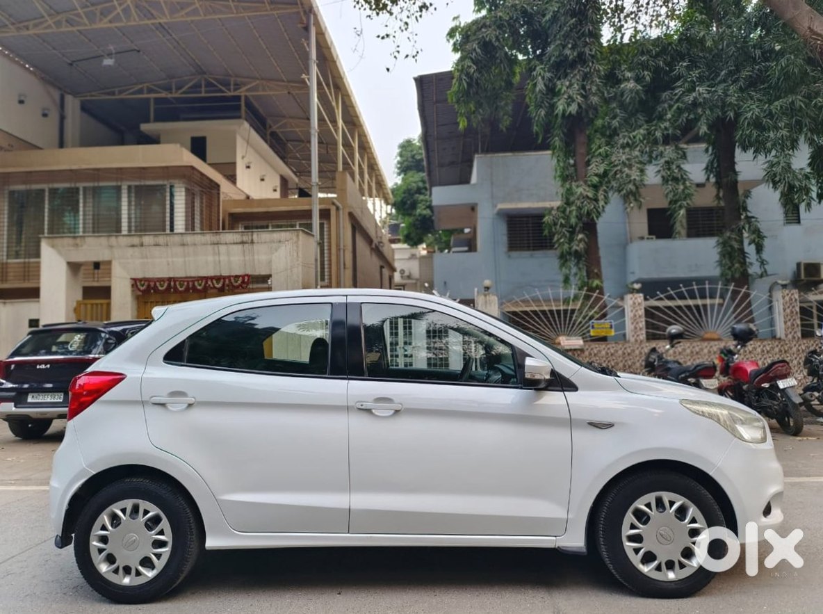 Ford Figo Aspire 2016 Petrol Manual Urgent Sale