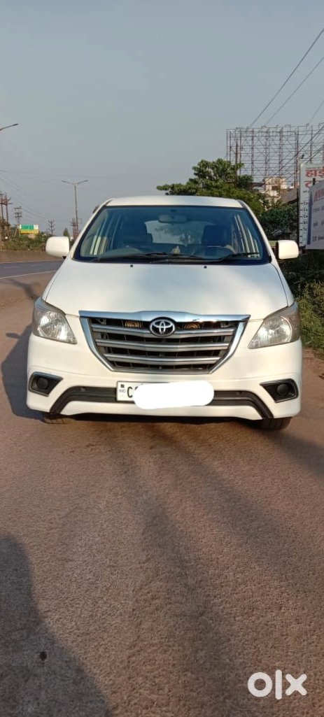 2012 Toyota Innova - Family Car