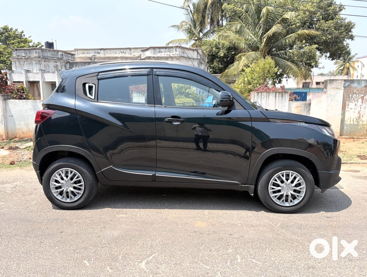 Urgent - Kuv100 Quick Sale