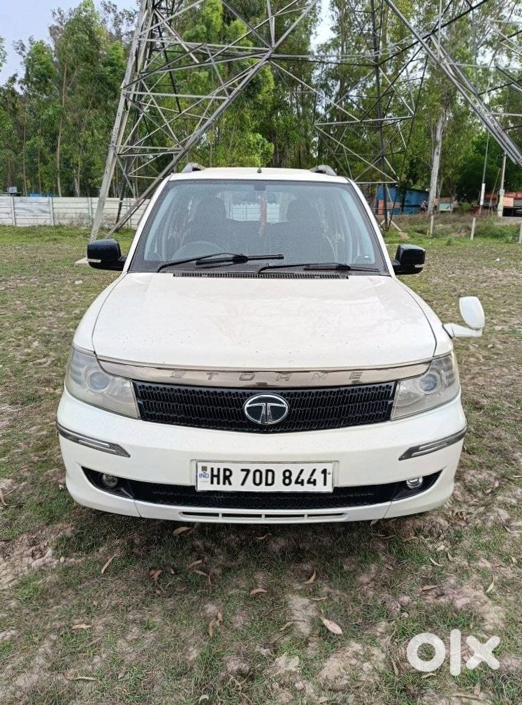 Tata Safari Storme 2017