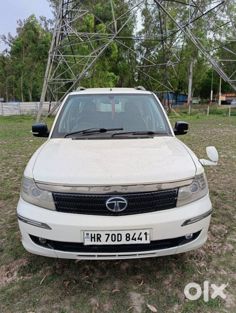 Tata Safari Storme 2017