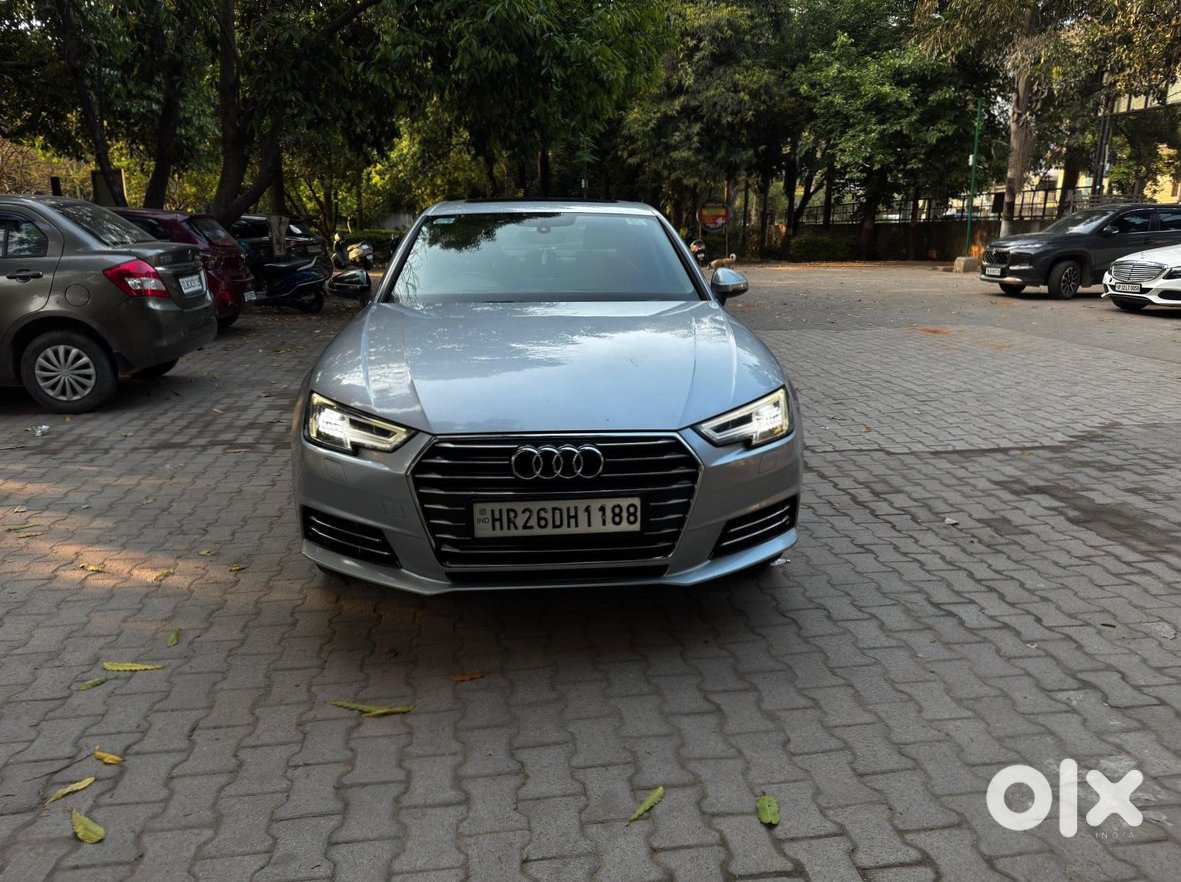 Audi A4 - Premium Sedan