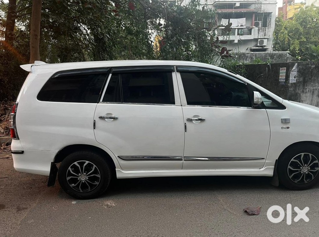 2017 Toyota Innova Diesel Automatic