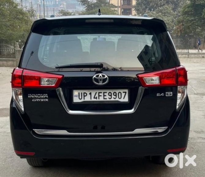 Toyota Innova Crysta 2016