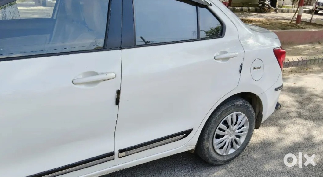Maruti Dzire 2017 Automatic Petrol Single Owner