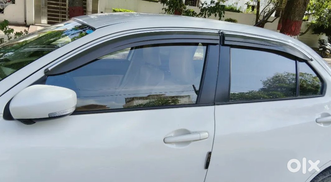 Maruti Dzire 2017 Automatic Petrol Single Owner