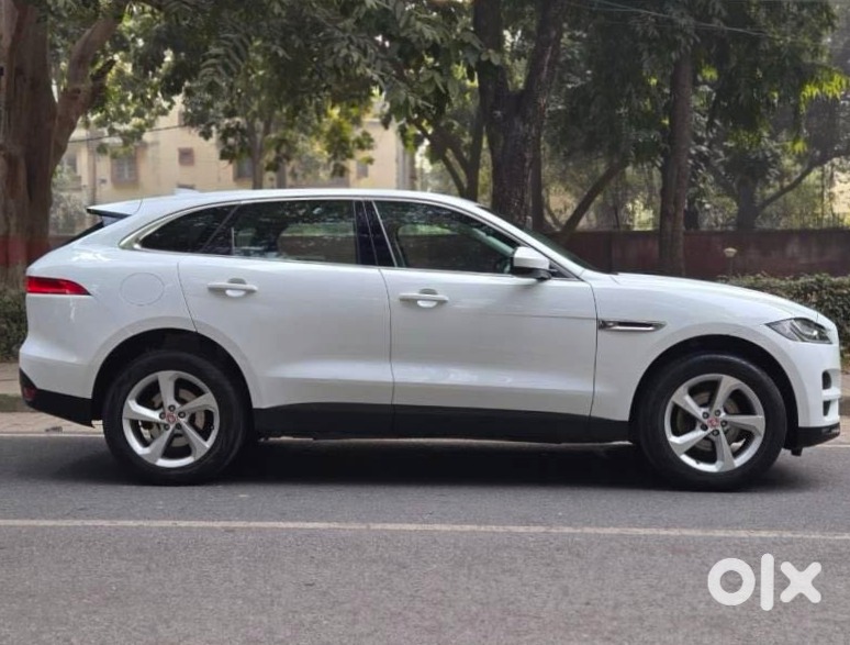 Jaguar F Pace Luxury
