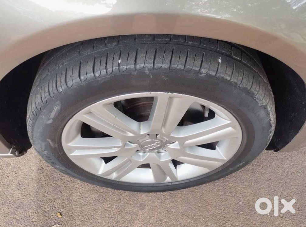 2013 Audi A4 - Premium Sedan