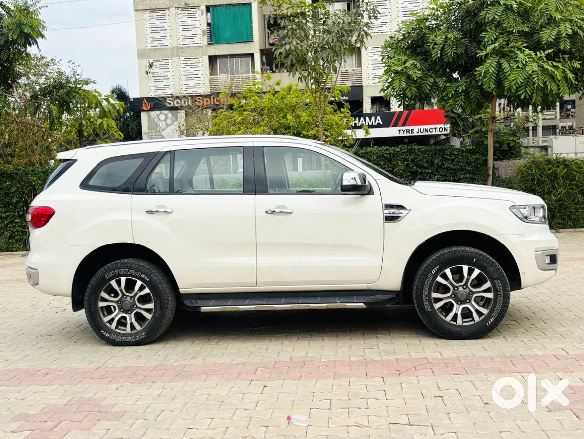 Ford Endeavour 2011 Diesel - Family Car