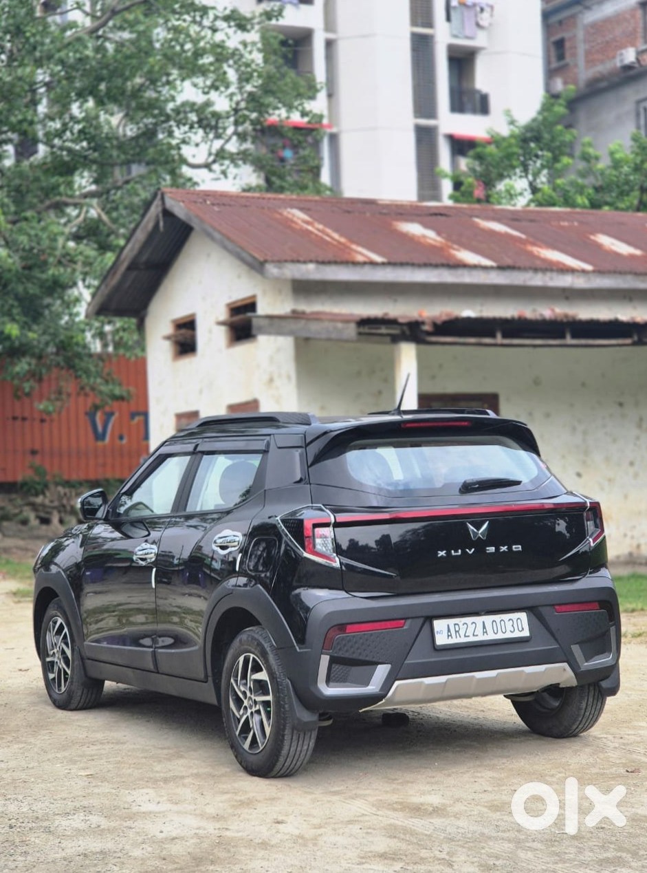 2025 Mahindra Xuv 3xo - Almost New