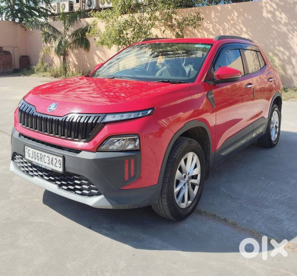 Urgent: 2025 Skoda Kylaq Cng Auto