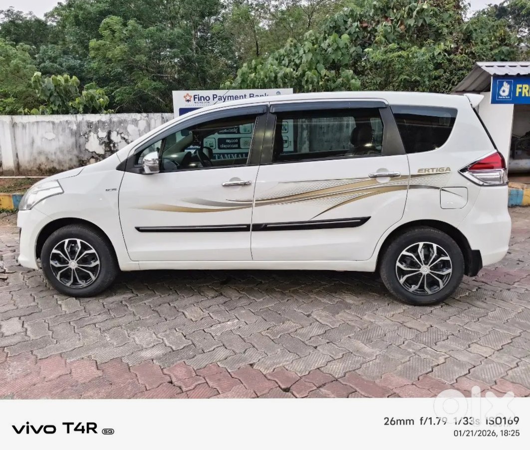 Maruti Ertiga Cng - Family Car