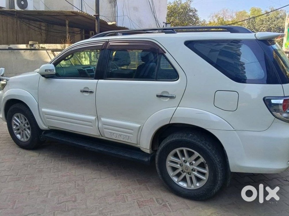 2025 Toyota Fortuner Petrol