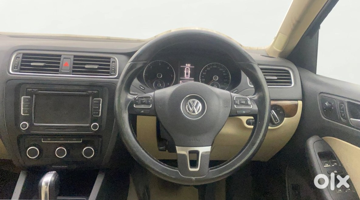 Volkswagen Jetta Bechni Hai