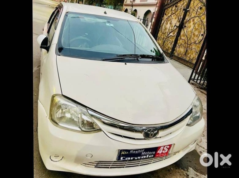 2018 Toyota Etios Liva | Company Service