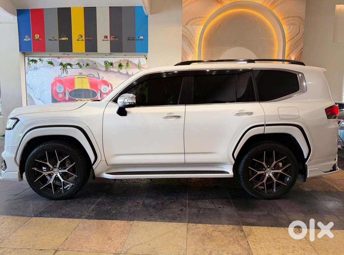 Toyota Land Cruiser 2011